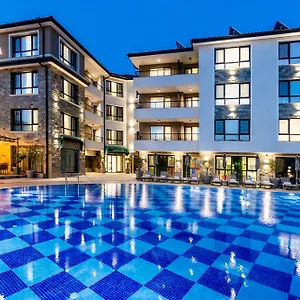 natura-all-seasons-boutique.varna-hotels.com/
